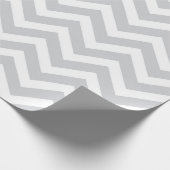 Papier Cadeau Gris & Blanc Chevron Épais Mariage Anniversaire V1 (Coin)