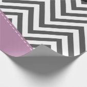 Papier Cadeau Gris Zigzag, Gris Chevron, Motif Zigzag, Violet (Coin)