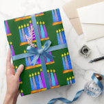 Papier Cadeau Hanoukka Ménorah en Tirage Gras Bougies sur Vert<br><div class="desc">Une illustration ludique, moderne, artistique des bougies motifs de boho funky, ludique, dans une menorah vous aide à inaugurer les vacances de Hanoukka. Des bougies bleues assorties de motifs de fausse feuille colorés recouvrent un arrière - plan vert profond et riche. Sentez la chaleur et la joie de la saison...</div>