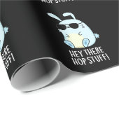 Papier Cadeau Hey Hop Stuff Funny Hot Rabbit Pun Dark BG (Coin rond)