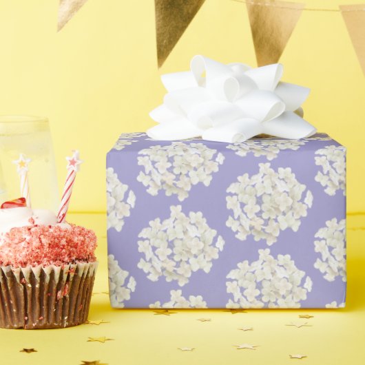 Papier Cadeau Hydrangea blanche sur Pastel Lavender (Fête d'anniversaire)