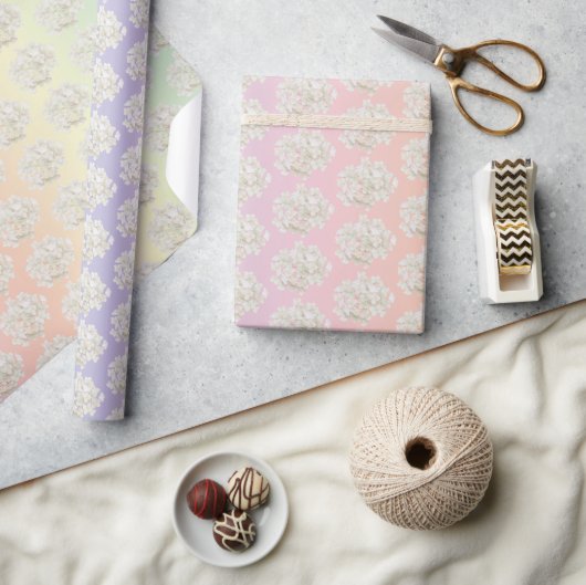 Papier Cadeau Hydrangée Blanche Fleurit Sur Arc En Ciel (Artisanat)