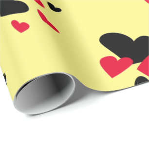 Papier Cadeau Jaune noir et rouge de coeurs