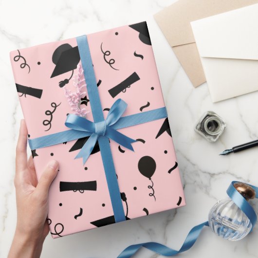 Papier Cadeau Jeu de capuchon de graduation noir rose (Cadeaux)
