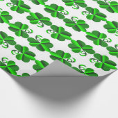 Papier Cadeau Jour de St Patrick. Motif de trèfle (Coin)