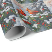 Papier Cadeau Joyeux Noël cardinaux rouges avec baies sauvages (Coin rond)