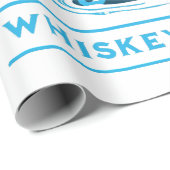 Papier Cadeau La pêche arrive. Le whisky aide! (Coin rond)