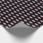 Papier Cadeau Lèvres roses simples sur une soirée noire (Coin)