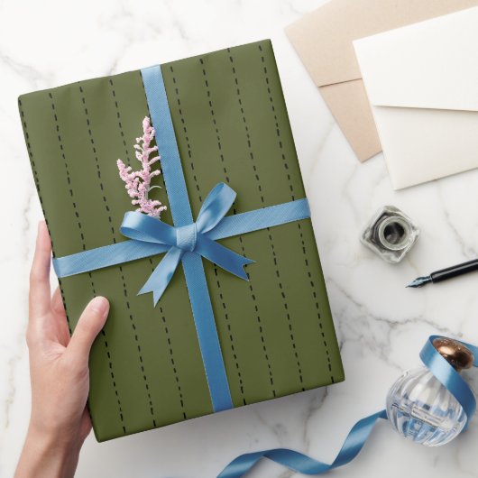 Papier Cadeau Lignes Tiretées sur Fond Vert Olive Foncé (Cadeaux)