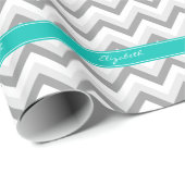 Papier Cadeau Lt Grey Med Grey Blanc Chevron Turquoise Nom Monog (Coin rond)
