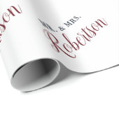 Papier Cadeau M. et Mme rouges Wedding Personalized de manuscrit (Coin rond)