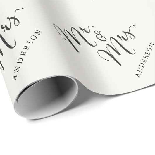 Papier Cadeau M. & Mme Classic Script Calligraphy Nom Mariage (Coin rond)