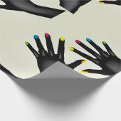 Papier Cadeau Mains Noires Avec Ongles Peintes