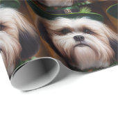 Papier Cadeau Malti Tzu Chien en Robe de la Saint Patrick (Coin rond)