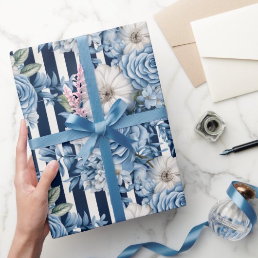 Papier Cadeau Mariage naval en bleu avec des fleurs à rayures (Cadeaux)