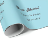 Papier Cadeau Mariés add nom couple date année simulation de mar (Coin rond)