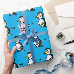 Papier Cadeau Mignon manchot tenant un poisson bleu