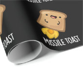 Papier Cadeau Missile Toast amusant Mistletoe Puns Dark BG (Coin rond)
