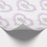 Papier Cadeau Mistletoe de Noël tirant coeur violet blanc<br><div class="desc">Mistletoe ligne botanique art hiver cadeau de Noël papier d'emballage en violet et blanc. D'autres couleurs et objets correspondants sont disponibles. Personnalisez avec votre propre salutation festive et le nom des destinataires, actuellement lit Joyeux Noël Jessica. © Dessin et dessin original de la ligne de mistletoe par Sarah Trett pour...</div>