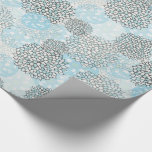 Papier Cadeau Moderne tendance motif floral bleu<br><div class="desc">Un joli motif floral moderne dans les tons bleu et gris.</div>