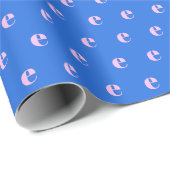Papier Cadeau Monogramme Moderne Lettre Initiale Bleu Clair Rose (Coin rond)