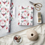 Papier Cadeau Monogramme Moderne Personnalisé Fleurs Mariage<br><div class="desc">Monogramme classique moderne entouré de pivoines roses et d'autres belles fleurs.  Parfait pour les cadeaux de mariage ou de douche de mariée.</div>