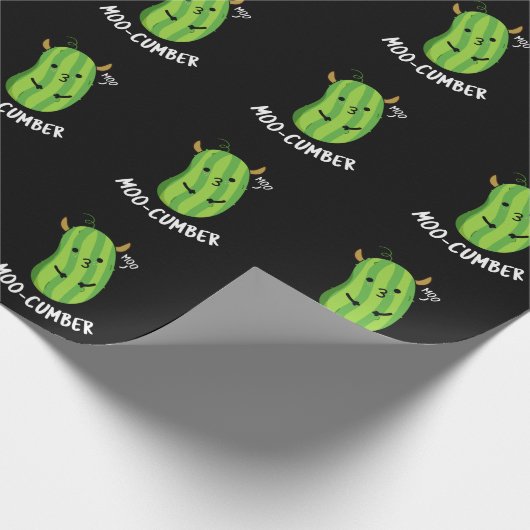 Papier Cadeau Moo-concombre Funny Veggie Cucumber Pun Dark BG (Coin)