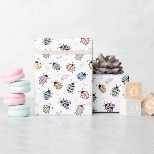 Papier Cadeau Motif de bugs colorés mignons (Baby Shower)