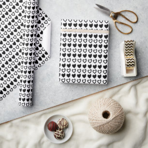 Papier Cadeau Motif de coeurs noir et blanc pour la Saint-Valent
