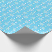 Papier Cadeau Motif de flocons de neige bleu clair et blanc (Coin)