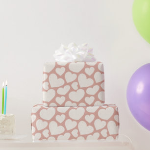 Papier Cadeau Motif de grands cœurs dessinés à la main Bohème ro