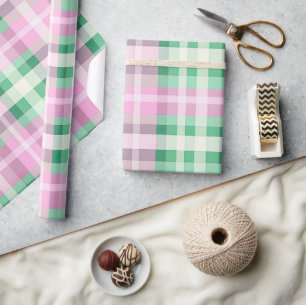 Papier Cadeau Motif De Tartan Rose Et Vert Fâcheux