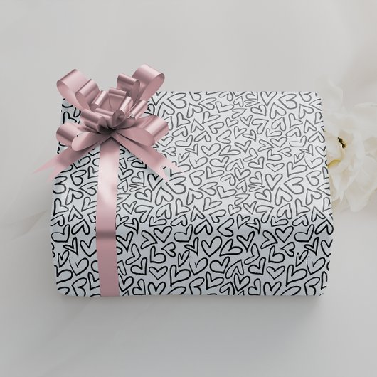 Papier Cadeau Motif élégant de Coeurs Noir et Blanc