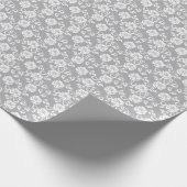 Papier Cadeau Motif en dentelle blanche sur arrière - plan gris (Coin)