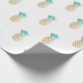 Papier Cadeau motif frais tropical d'ananas d'or de faux d'été (Coin)