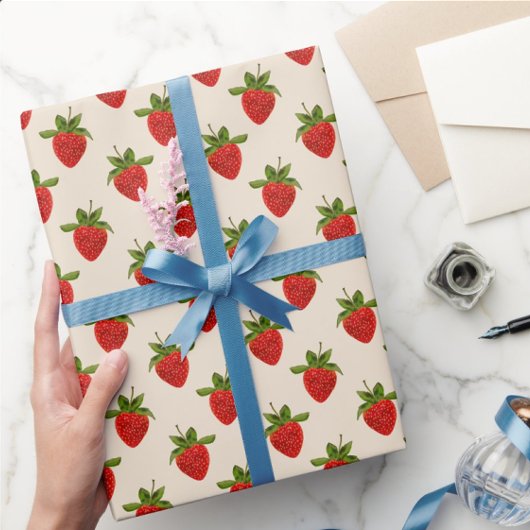 Papier Cadeau Motif fraise sur beige