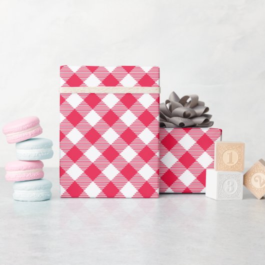 Papier Cadeau Motif Gingham Rouge et Blanc Classique Rustique (Baby Shower)