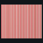 Papier Cadeau Motif rouge vert et blanc Sucre de canne personnal<br><div class="desc">Le papier d'emballage cadeau personnalisé roule dans les couleurs d'un sucre de canne,  rouge,  vert et blanc. Idéal pour la décoration de fête.</div>