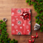 Papier Cadeau NICE LIST APPROUVÉ   Photo Fun Christmas Holiday<br><div class="desc">Ce papier d'emballage photo de Noël amusant comprend des flocons de neige rustiques, un timbre APPROUVÉ NICE LIST, un arrière - plan rouge et la photo de votre enfant. C'est une façon amusante d'envelopper les cadeaux de Noël... et votre enfant n'a besoin que de chercher les cadeaux avec leur photo...</div>
