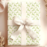 Papier Cadeau Noël des cerfs de saut vert<br><div class="desc">Enveloppez vos cadeaux de vacances avec une touche de nature en utilisant ce papier d'emballage de Noël de cerf sautant vert. Doté d'un motif ludique aux silhouettes de rennes verts, ce papier d'emballage apporte une touche festive et naturelle à vos cadeaux de vacances. Idéal pour les fêtes de Noël, les...</div>