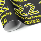 Papier Cadeau Noir et jaune rayé "22"; 22e anniversaire + nom (Coin rond)