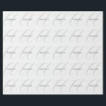 Papier Cadeau Nom Chic Monogramme Lettre initiale Calligraphie<br><div class="desc">Ceux qui le verront diront ce qu'est un design simple et ne seront pas en mesure d'ôter les yeux de ceci. C'est un design très élégant, très esthétique et très simple, parfait. Avec une telle simplicité, vous refléterez immédiatement ce que vous avez une personnalité fine et la sensibilité dans votre...</div>