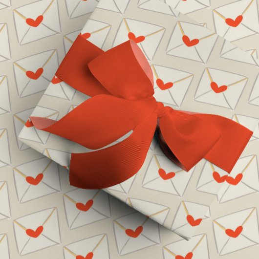 Papier Cadeau Notes d'amour beige Motif Enveloppe coeur rouge