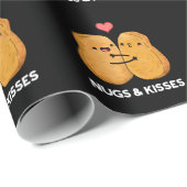 Papier Cadeau Nugs Et Baisers Drôle Poulet Nugget Pun Dark BG (Coin rond)
