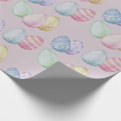 Papier Cadeau Oeufs de Pâques peints classiques sur le rose bébé (Coin)