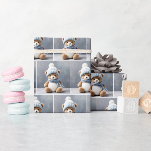 Papier Cadeau Ours En Conflit Avec Écharpe Et Casquette (Baby Shower)