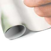 Papier Cadeau Personne tenant un cône de crème glacée avec trois (Coin rond)