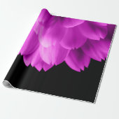 Papier Cadeau Pétales de fleurs roses chaudes sur noir (Déroulé)