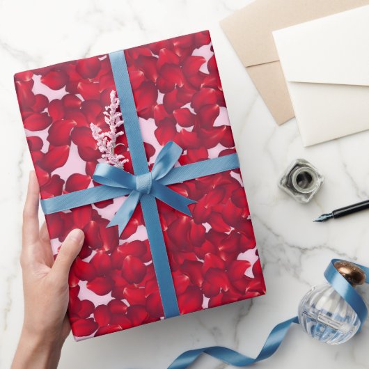 Papier Cadeau Pétales de rose (Cadeaux)