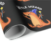 Papier Cadeau Petit Magicien Drôle de Lézard Punir Fond Sombre (Coin rond)